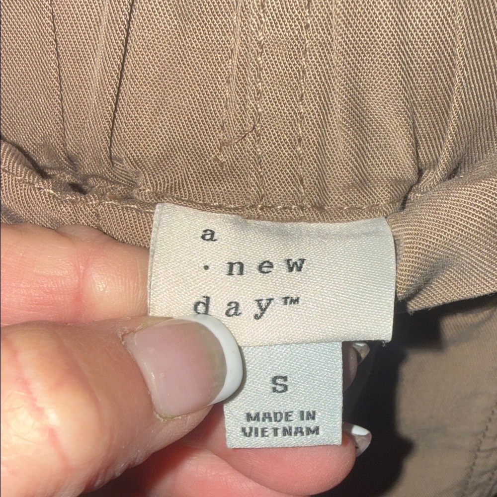 A new day Womens Pants - Picture 3 of 9